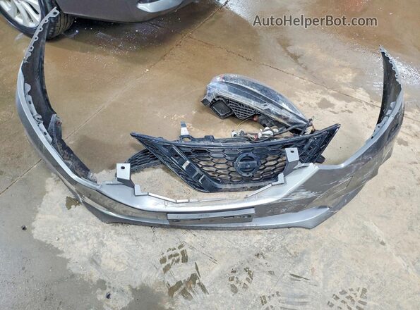 3N1AB7AP6JL642281 2018 NISSAN SENTRA Gray ძრავის განყოფილების ხედი