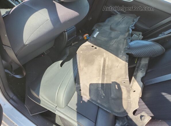 3N1AB7AP6KY235291 2019 NISSAN SENTRA White Vista del compartimento del motor