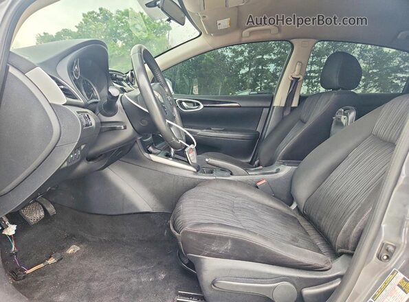 3N1AB7AP7JL617972 2018 NISSAN SENTRA Gray ხელსაწყოთა პანელის ხედი