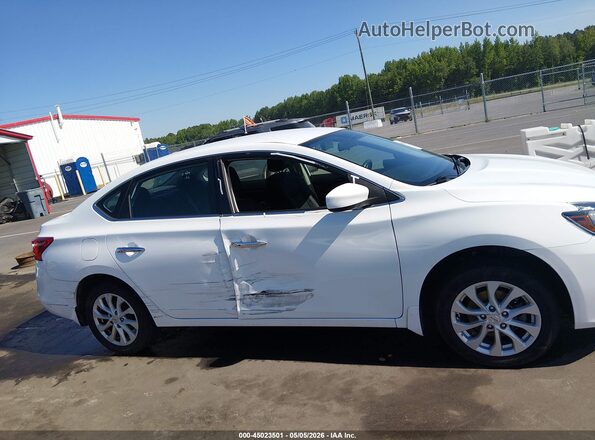 3N1AB7AP7KY219780 2019 NISSAN SENTRA White Widok wnętrza z tyłu