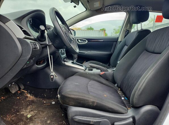3N1AB7AP7KY370084 2019 NISSAN SENTRA Белый Вид салона спереди