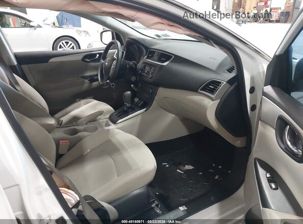 3N1AB7AP8HY282525 2017 NISSAN SENTRA Белый Вид салона спереди