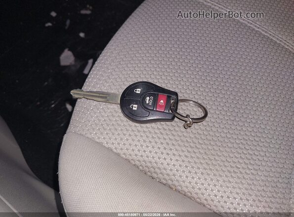 3N1AB7AP8HY282525 2017 NISSAN SENTRA Белый Вид панели приборов