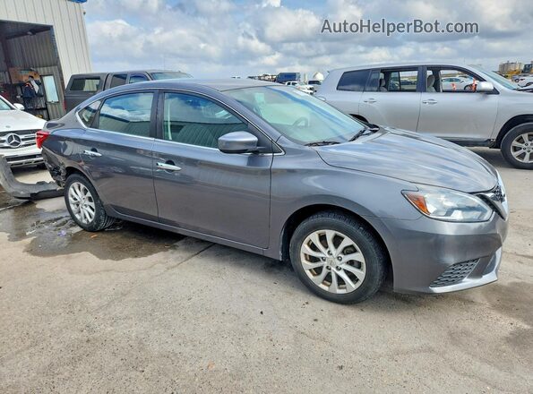 3N1AB7AP8JL638135 2018 NISSAN SENTRA Серый Передняя правая четверть