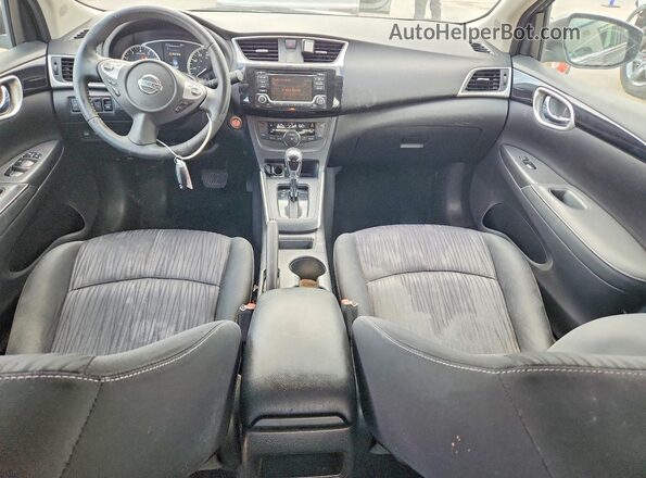 3N1AB7AP8JL638135 2018 NISSAN SENTRA Серый Вид панели приборов