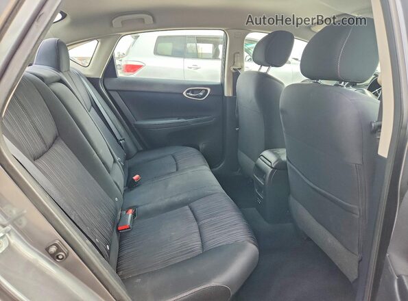 3N1AB7AP8JL638135 2018 NISSAN SENTRA Серый Вид задних сидений