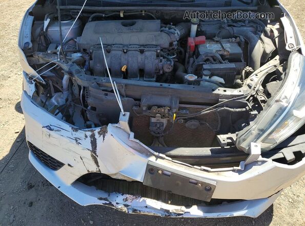 3N1AB7AP8JY332507 2018 NISSAN SENTRA Silver Widok wnętrza z tyłu