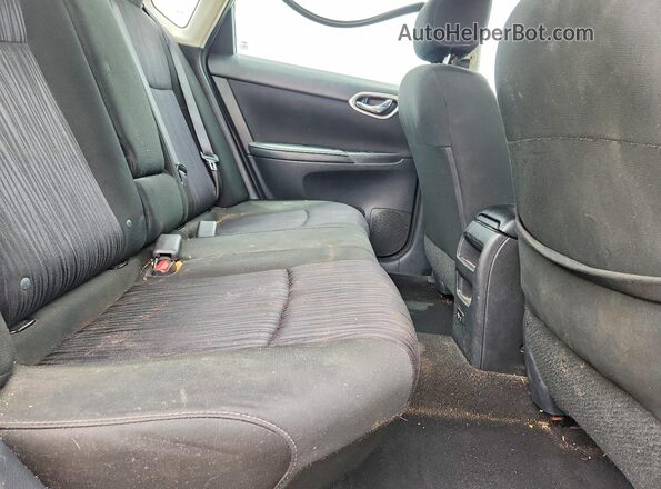 3N1AB7AP8KY283830 2019 NISSAN SENTRA Silver Հետևի նստատեղերի տեսք