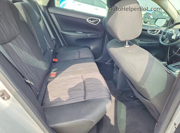 3N1AB7AP8KY425612 2019 NISSAN SENTRA Silver უკანა სავარძლების ხედი