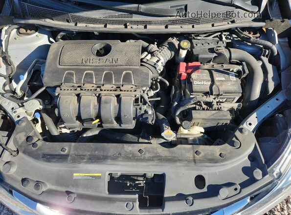3N1AB7AP9GL666843 2016 NISSAN SENTRA Silver Widok wnętrza z tyłu