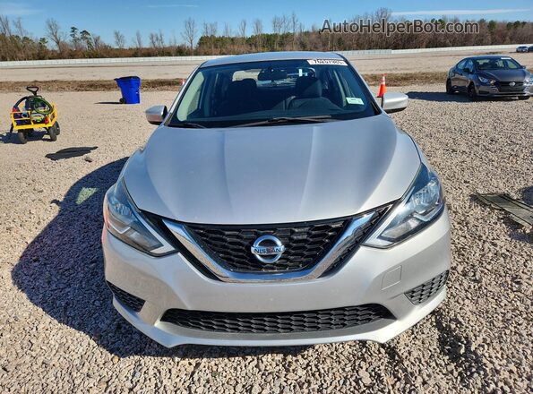 3N1AB7AP9GL666843 2016 NISSAN SENTRA Silver Widok z przodu