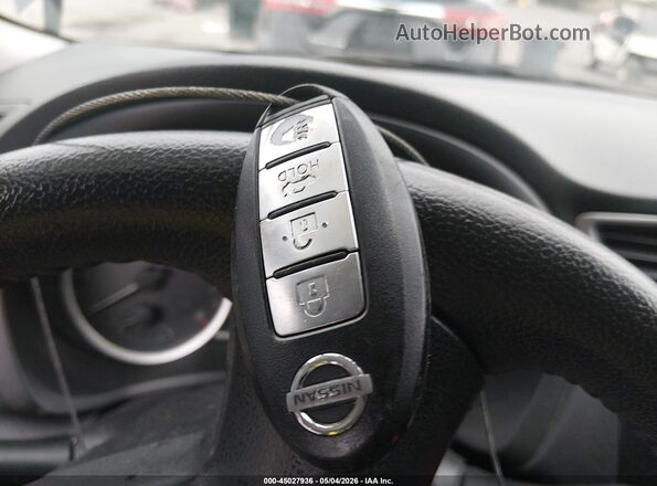 3N1AB7AP9GY285688 2016 NISSAN SENTRA Черный Вид панели приборов