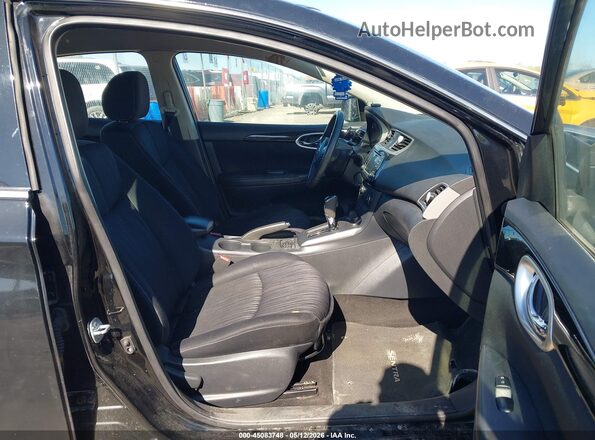 3N1AB7AP9HY239876 2017 NISSAN SENTRA Black Вид салону спереду