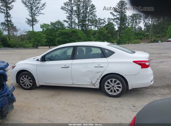 3N1AB7AP9JY211792 2018 NISSAN SENTRA White Rear interior view