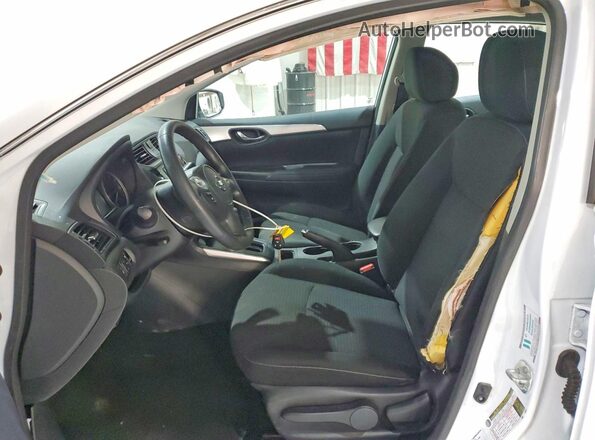 3N1AB7AP9KY368997 2019 NISSAN SENTRA Белый Вид салона спереди