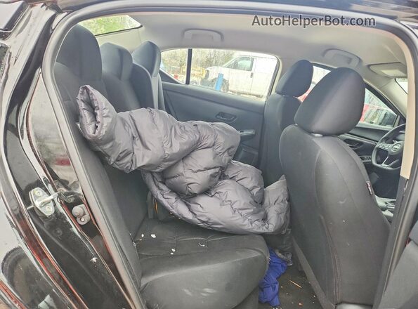 3N1AB8BV5RY390329 2024 NISSAN SENTRA Black Вид задніх сидінь