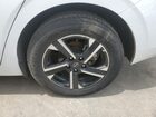 2025 Nissan Sentra Sv White vin: 3N1AB8CV6SY394636 Damage: Left Rear Wheel, Curb Rash, 5 To 6 Inches