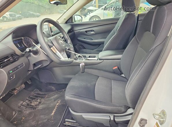 3N1AB8CV7RY254539 2024 NISSAN SENTRA Белый Вид салона спереди