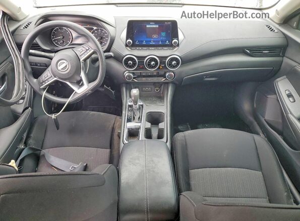 3N1AB8CV7SY203466 2025 NISSAN SENTRA Бордовый Вид панели приборов