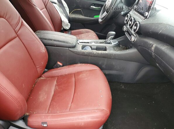 3N1AB8CV8RY220156 2024 NISSAN SENTRA Gray Vista interior delantera