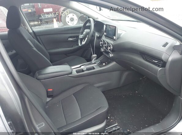 3N1AB8CV8SY345437 2025 NISSAN SENTRA Серый Вид салона спереди