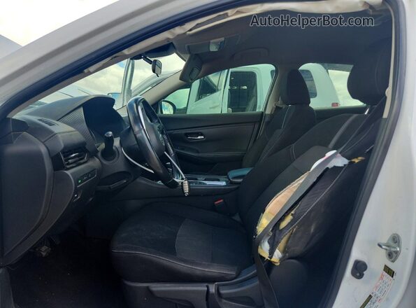 3N1AB8CV9MY316547 2021 NISSAN SENTRA White Вид салону спереду