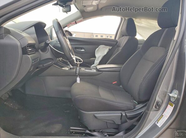 3N1AB8CVXPY276399 2023 NISSAN SENTRA Gray Вид салону спереду