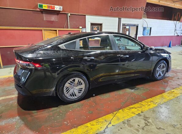 3N1AB9BV6TY231140 2026 NISSAN SENTRA Черный Задняя правая четверть