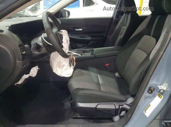 3N1AB9CV9TY215433 2026 NISSAN SENTRA Blue Widok wnętrza z przodu