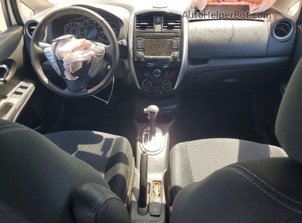 3N1CE2CP0GL360016 2016 NISSAN VERSA Белый Вид панели приборов