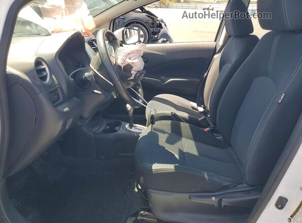 3N1CE2CP0GL360016 2016 NISSAN VERSA Белый Вид салона спереди