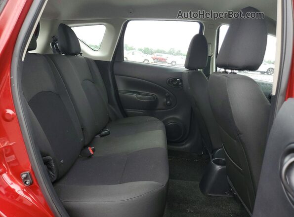 3N1CE2CP2JL365757 2018 NISSAN VERSA Red Widok tylnych siedzeń