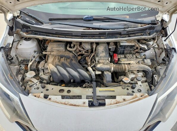 3N1CE2CP4HL365401 2017 NISSAN VERSA Белый Вид задней части салона