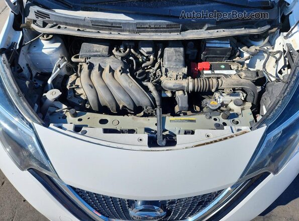 3N1CE2CP5KL366080 2019 NISSAN VERSA Белый Вид задней части салона