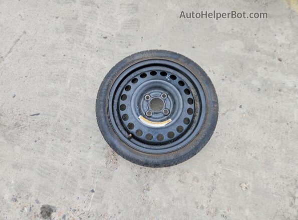 3N1CE2CP6GL404293 2016 NISSAN VERSA Серебряный Вид подкапотного пространства