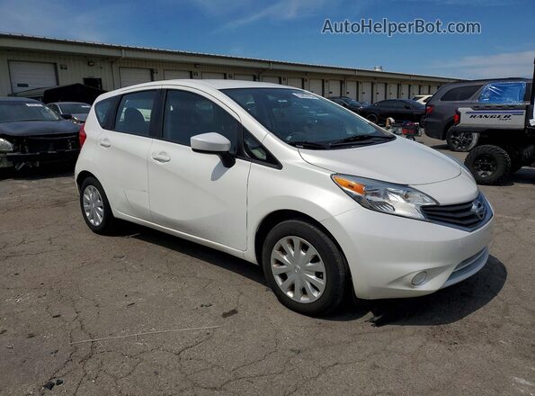 3N1CE2CP7GL399055 2016 NISSAN VERSA Белый Передняя правая четверть