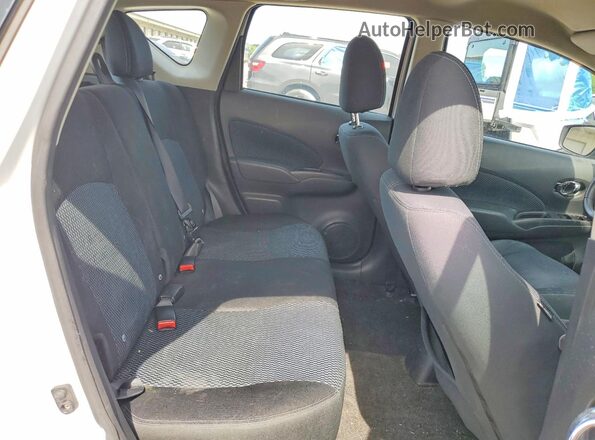 3N1CE2CP7GL399055 2016 NISSAN VERSA Белый Вид задней части салона