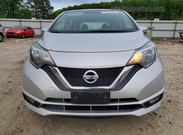 3N1CE2CP7HL352903 2017 NISSAN VERSA Серебряный Вид спереди