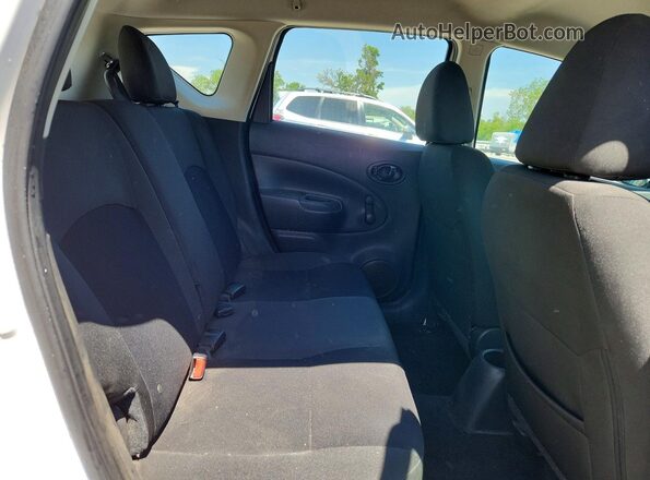 3N1CE2CP7JL353927 2018 NISSAN VERSA Белый Вид задней части салона