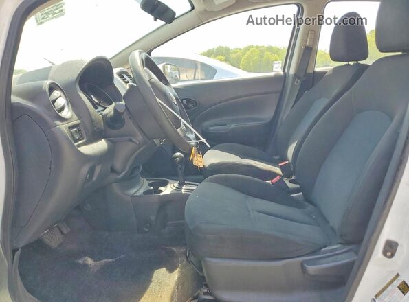 3N1CE2CP8GL370938 2016 NISSAN VERSA Белый Вид салона спереди