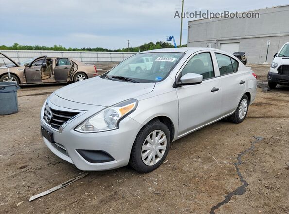 3N1CN7AP1GL893010 2016 NISSAN VERSA Серебряный Передняя левая четверть