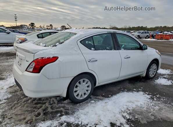 3N1CN7AP2HL830984 2017 NISSAN VERSA Белый Задняя правая четверть