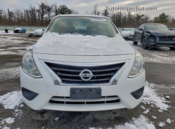 3N1CN7AP2HL830984 2017 NISSAN VERSA Белый Вид спереди