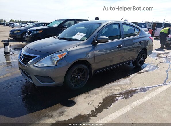 3N1CN7AP3KL813232 2019 NISSAN VERSA Серый Передняя левая четверть