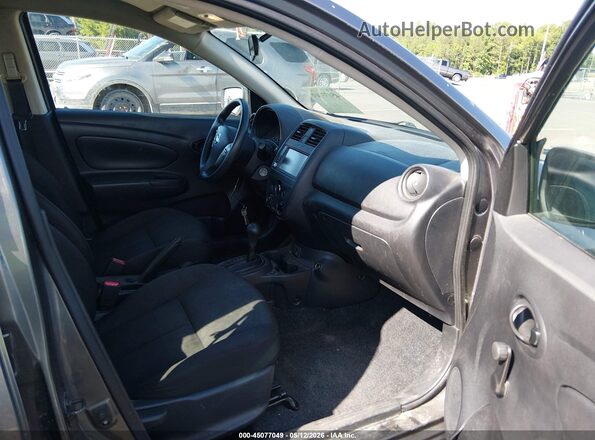 3N1CN7AP3KL813232 2019 NISSAN VERSA Серый Вид салона спереди