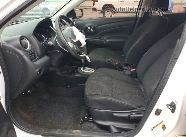 3N1CN7AP3KL844626 2019 NISSAN VERSA Белый Вид салона спереди