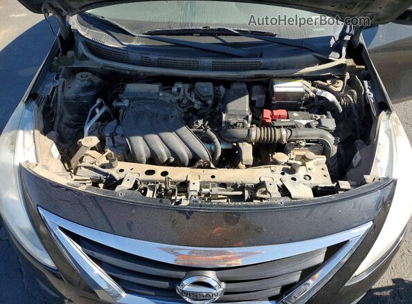 3N1CN7AP4GL851477 2016 NISSAN VERSA Черный Вид задней части салона