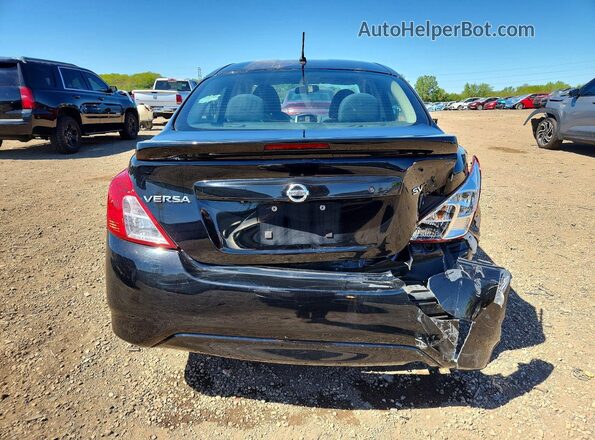 3N1CN7AP7KL857105 2019 NISSAN VERSA Черный Вид сзади