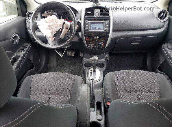 3N1CN7APXHL808554 2017 NISSAN VERSA Бирюзовый Вид панели приборов
