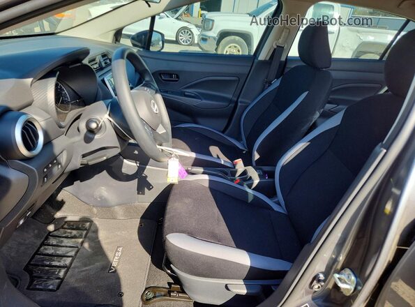 3N1CN8DV7SL881002 2025 NISSAN VERSA Черный Вид салона спереди